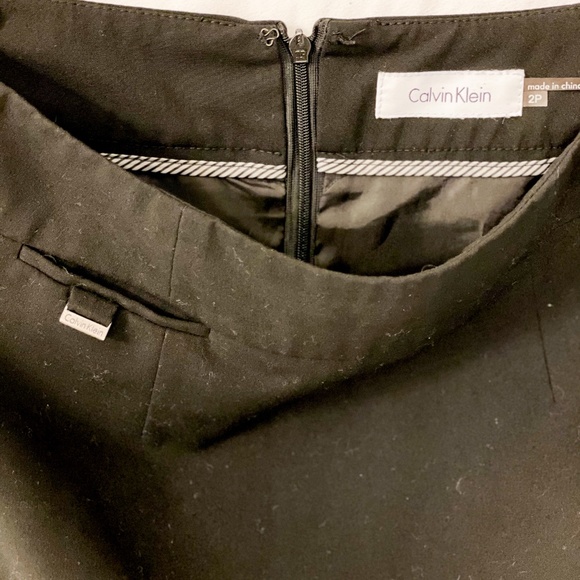 Calvin Klein Womens Suit  size 2p - Picture 3 of 7